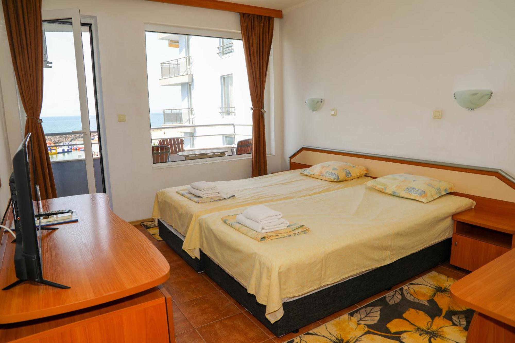 Hotel Sofia Beach 内塞伯尔 外观 照片